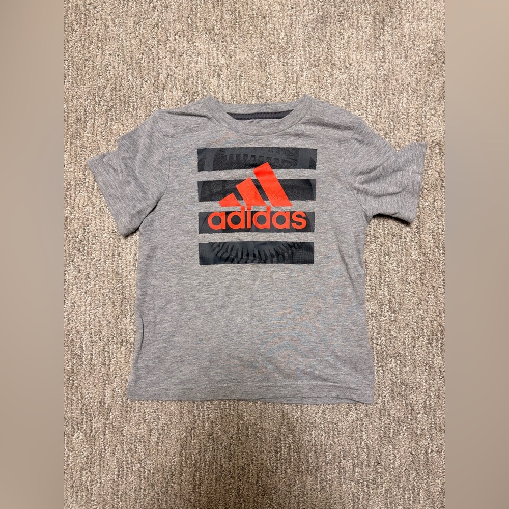 Adidas tshirt